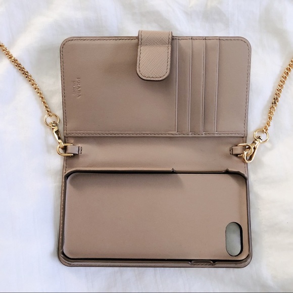 Prada Saffiano iPhone SE Case On Chain - Picture 4 of 8